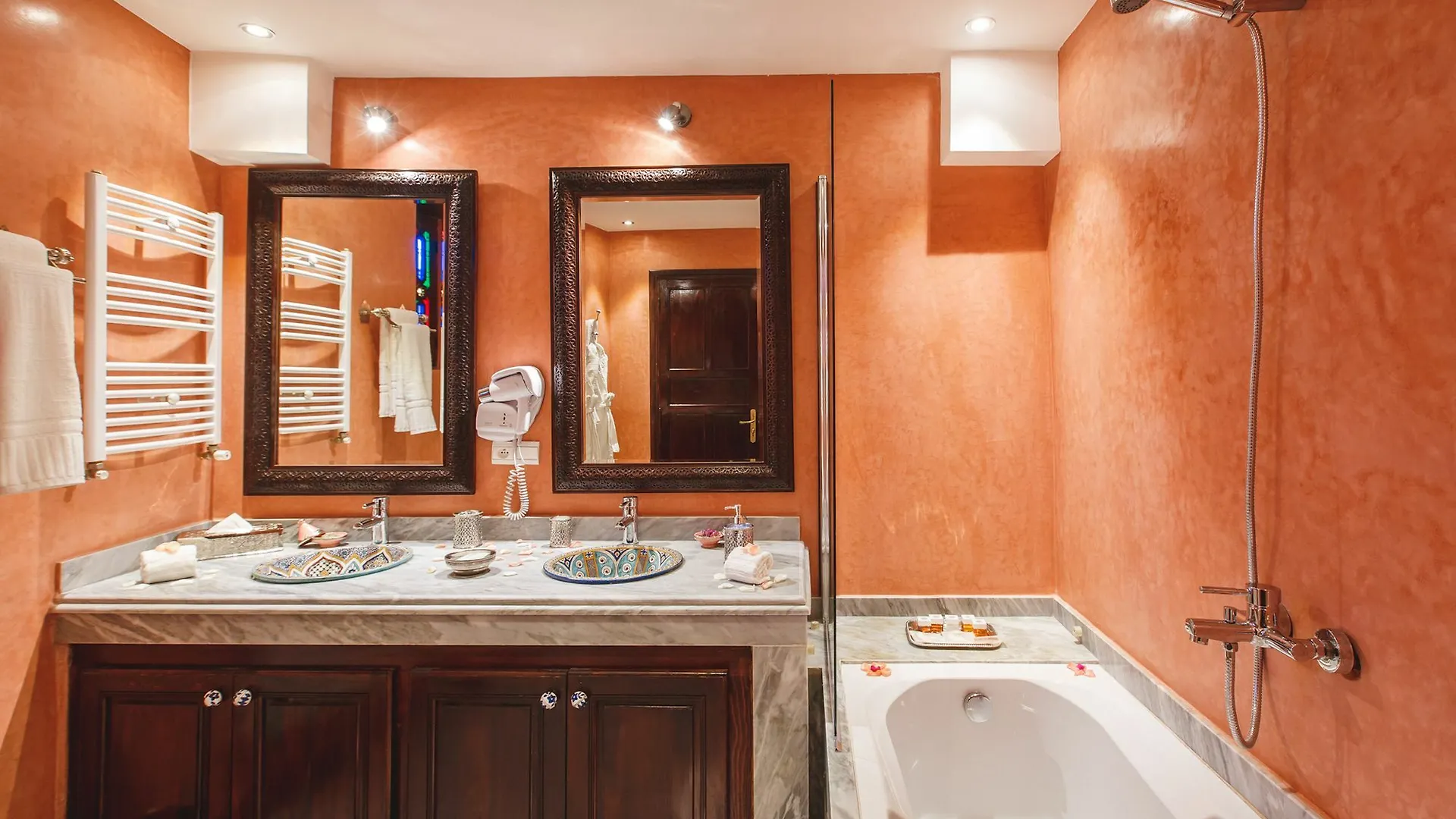 Riad Fes Maya Suite & Spa Bed & Breakfast